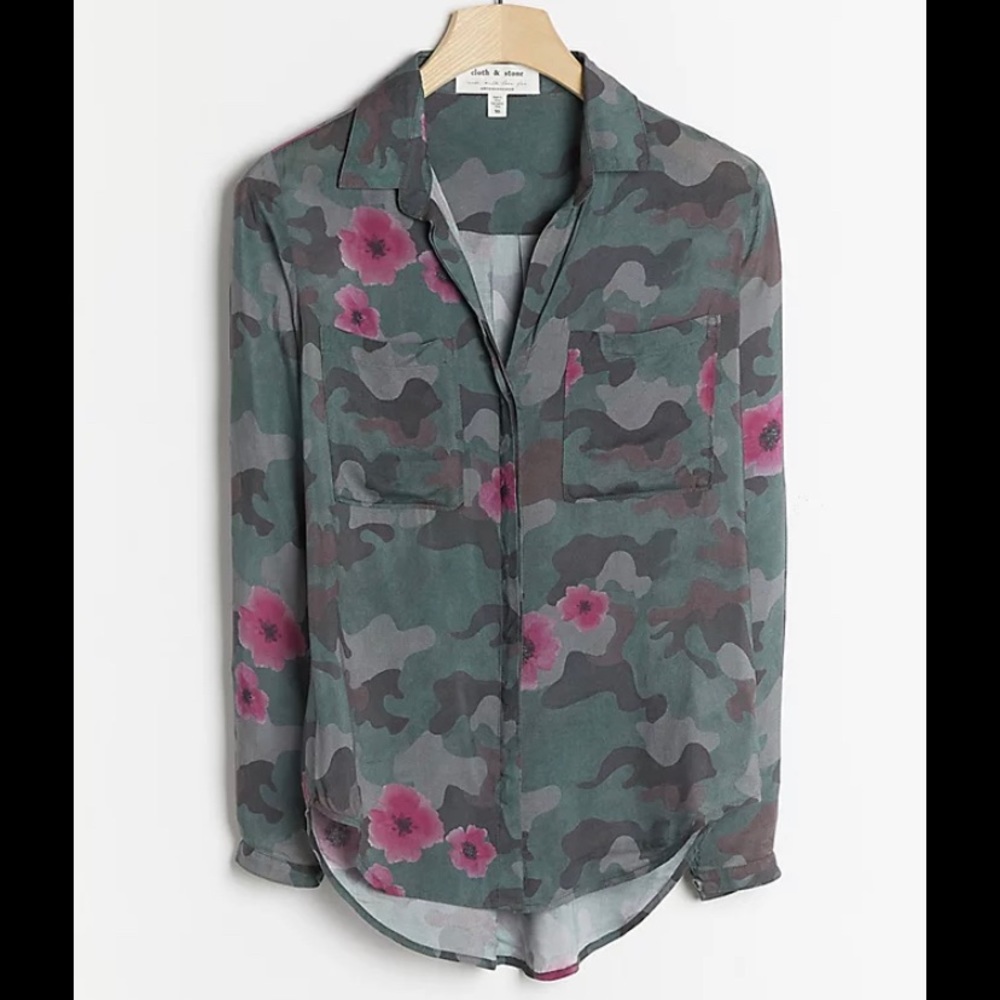 Brand new cloth and stone blouse tags still attached